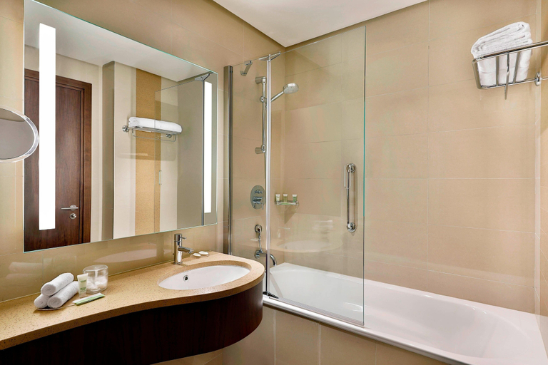 Bathroom 5, Courtyard by Marriott Riyadh Olaya, Riyadh