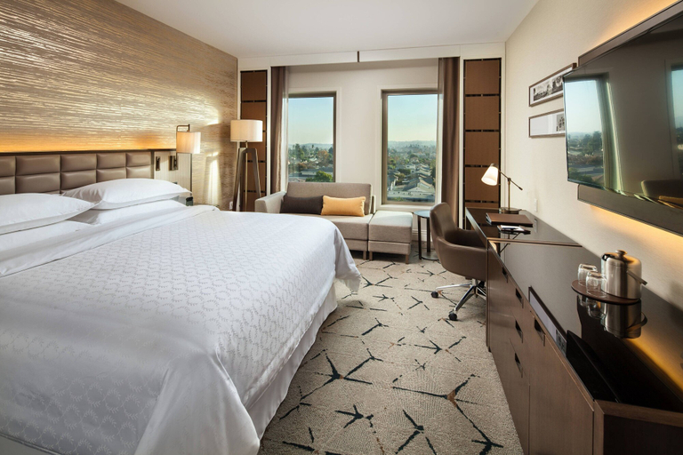Bedroom 3, Sheraton Los Angeles San Gabriel, Los Angeles