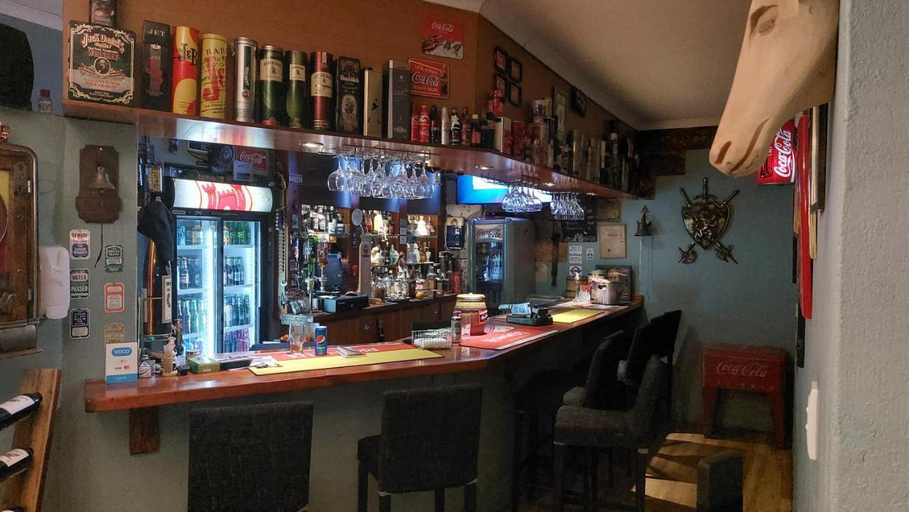 Food & Drinks 5, Wayside Lodge, Nkangala