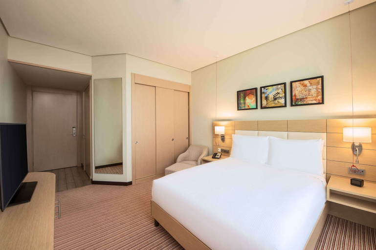 Bedroom 3, Hilton Garden Inn Al Khobar, Al Khobar