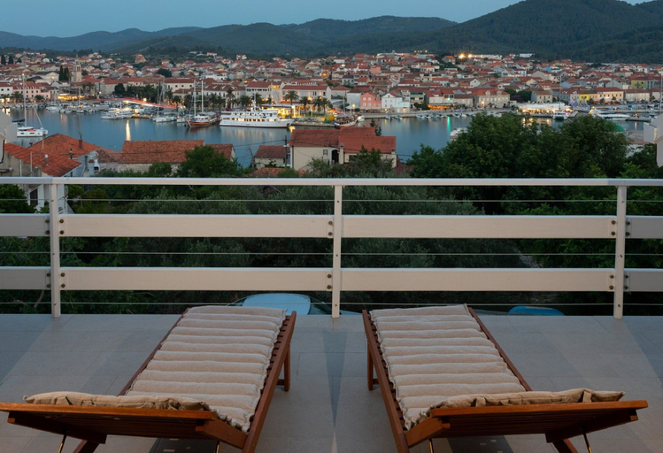 Others 5, Apartment Dragojevic, Vela Luka