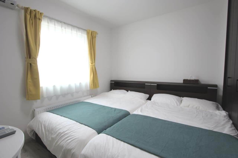Bedroom 3, Teine White House, Sapporo