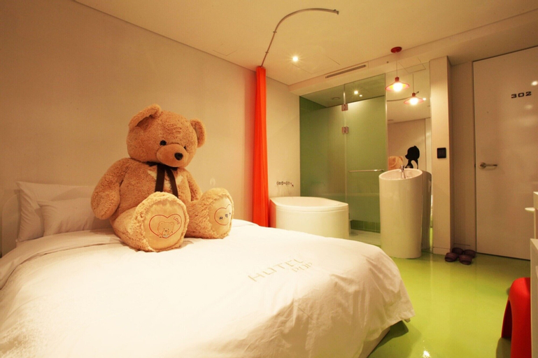 Bedroom 11