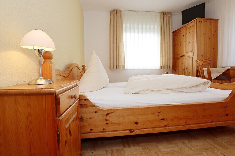 Bedroom 4, Gasthof Rebland, Breisgau-Hochschwarzwald