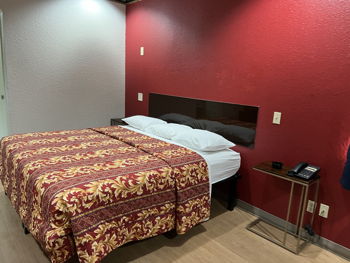 Bedroom 2, Scott Inn Suites - Downtown Houston, Houston
