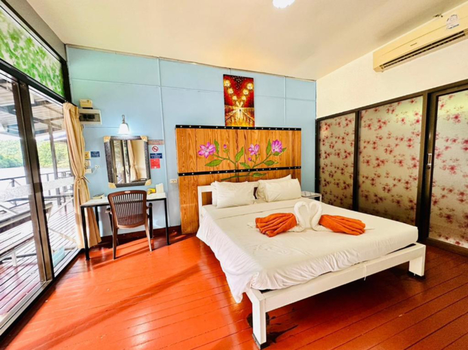Bedroom 5, Yoko River Kwai Resort, Sai Yok