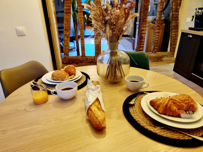 Food & Drinks, Jk Suites Limoges, Haute-Vienne
