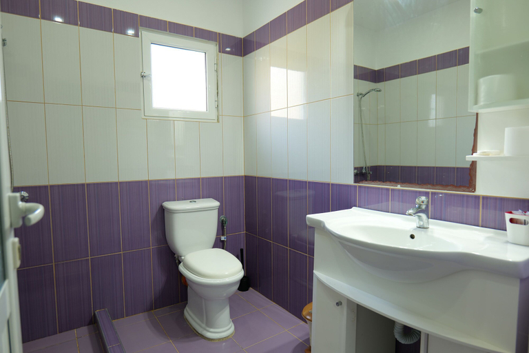 Bathroom 4, Hotel Jali, Vlorës