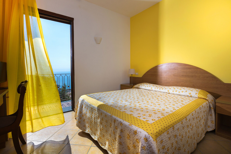 Bedroom 5, L'Ulivo Resort, Napoli