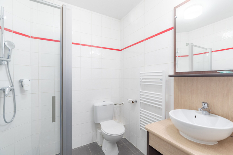 Bedroom 4, Appart'City Classic Nice Acropolis, Alpes-Maritimes