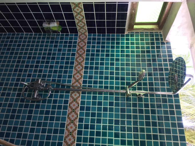 Bathroom 4, Panji Panji Tropical Wooden Home, Langkawi