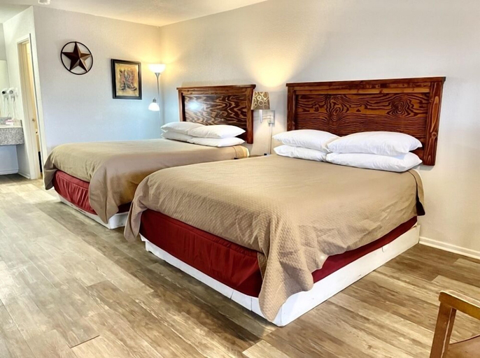 Bedroom 1, Best Inn Texas, Hockley