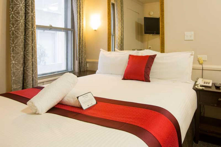 Bedroom 2, City Square Motel, Melbourne