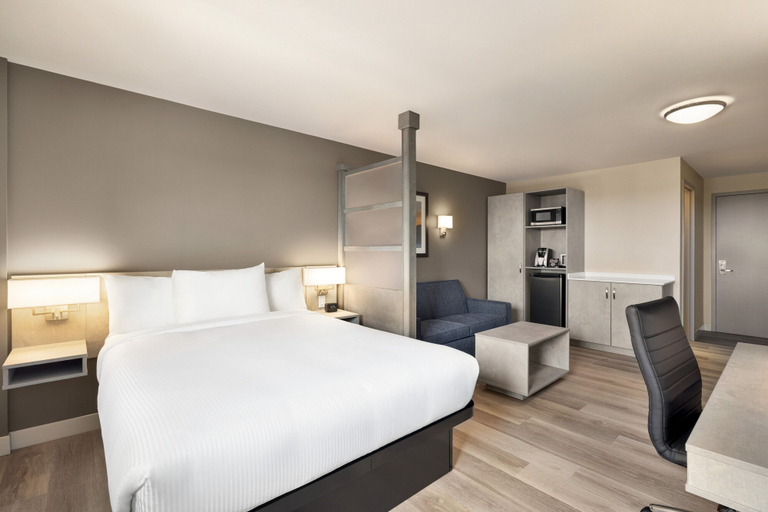Bedroom 3, Microtel Inn & Suites By Wyndham Boisbriand, Thérèse-De Blainville