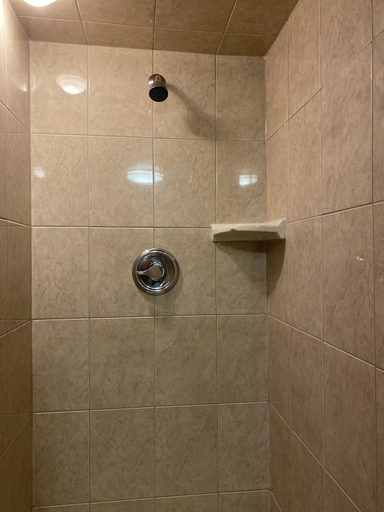Bathroom 4, Kingston Hotel, Greater Vancouver