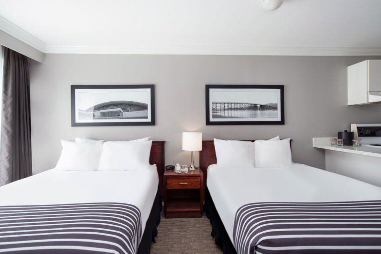 Bedroom 3, Sandman Inn Kamloops, Thompson-Nicola
