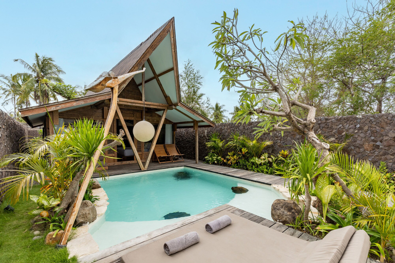 Swimming Pool 16