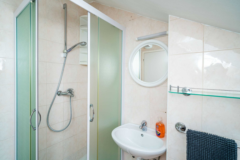 Bathroom 3, Rooms Nina, Dubrovnik