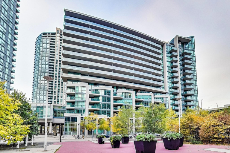 Exterior & Views 2, Neptune Signature Stays, Toronto