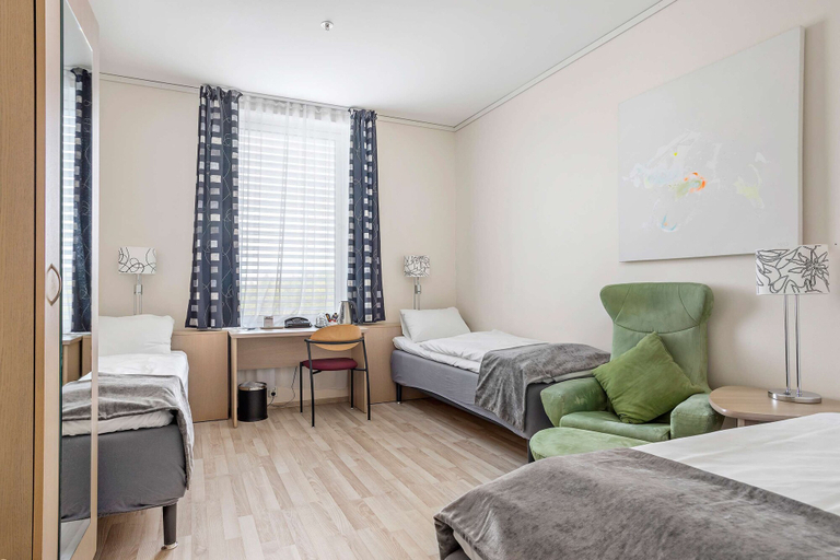 Bedroom