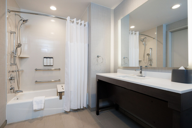 Bathroom 4, Hyatt Place San Carlos, San Mateo