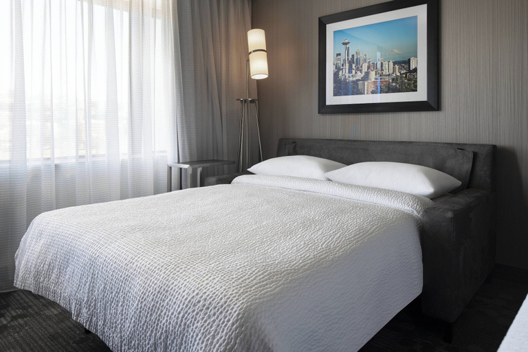 Bedroom 4, Courtyard by Marriott Seattle Downtown Lake Union, Seattle