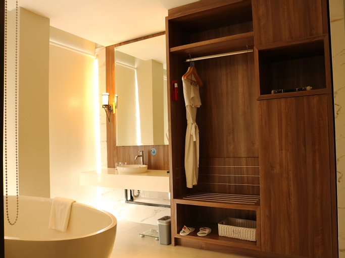 Bathroom 4
