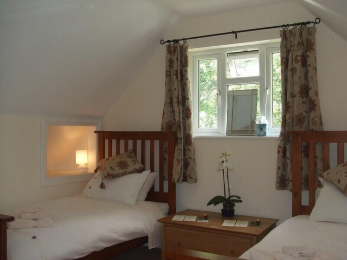 Bedroom 2, Tibbiwell Lodge - B&B, Gloucestershire