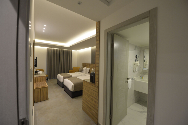 Bedroom 3, ZETT HOTEL, Kasrouane