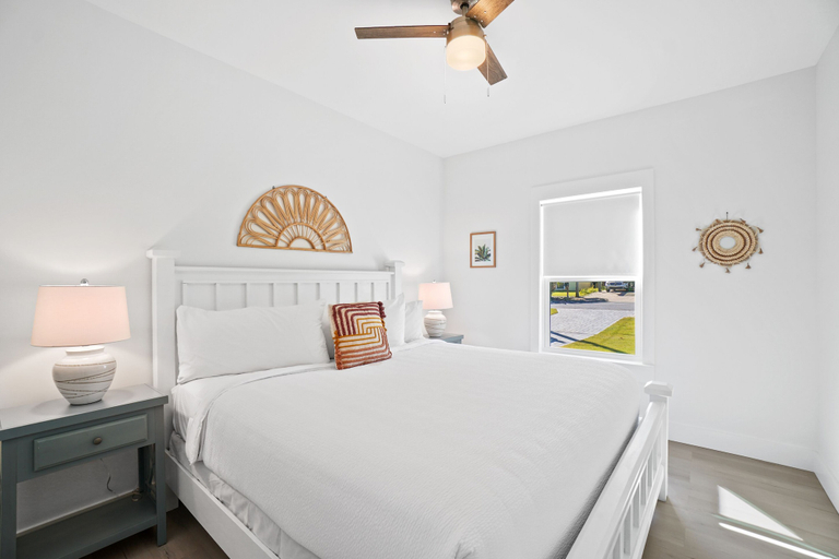Bedroom 2, Beach House - The Sanderling by PHG, Bay