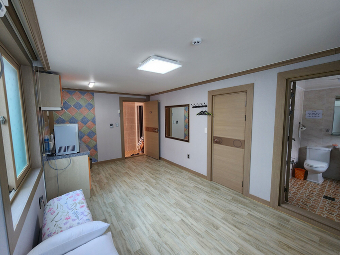 Others 4, e cozy Hotel, Ulleung