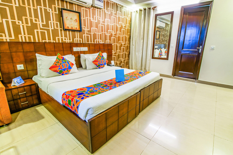 Bedroom 2, Fabhotel Signature Plaza, Delhi