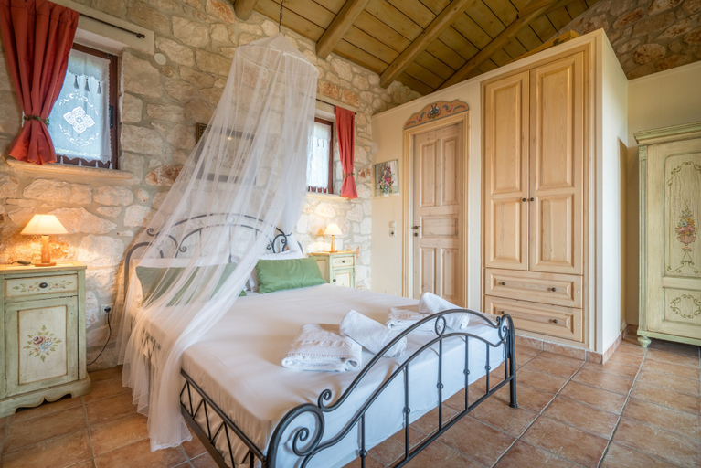 Bedroom 3, Myrties stone houses, Ionian Islands