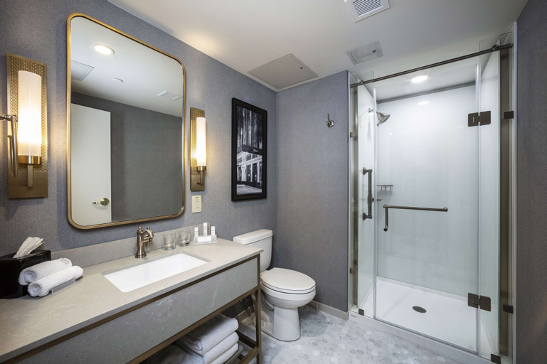 Bathroom 20