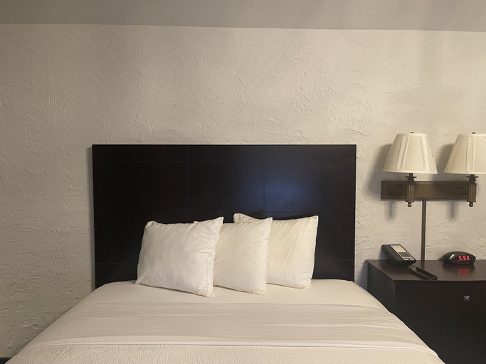 Bedroom 14