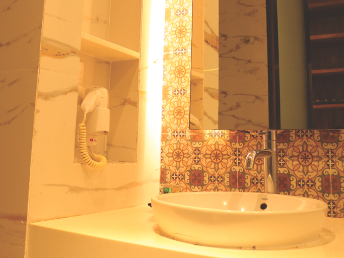 Bathroom 2