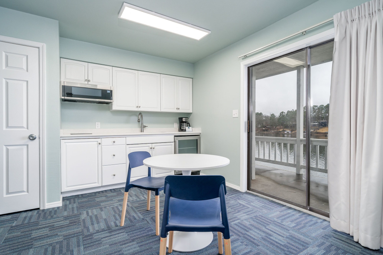 Others 5, The Hamilton - Lakefront & Studio Suites, Hot Springs, Garland