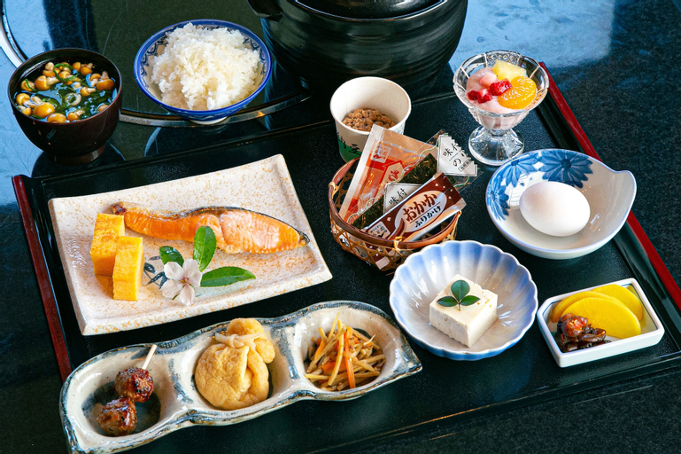 Food & Drinks 23