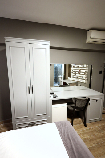 Bedroom 3, Ortakoy Aysem Sultan Hotel, Beşiktaş