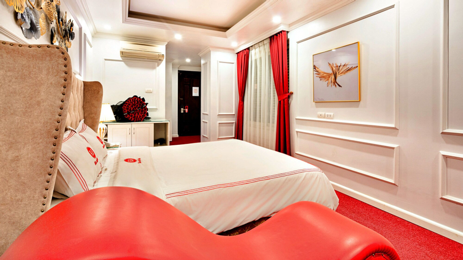Bedroom 30