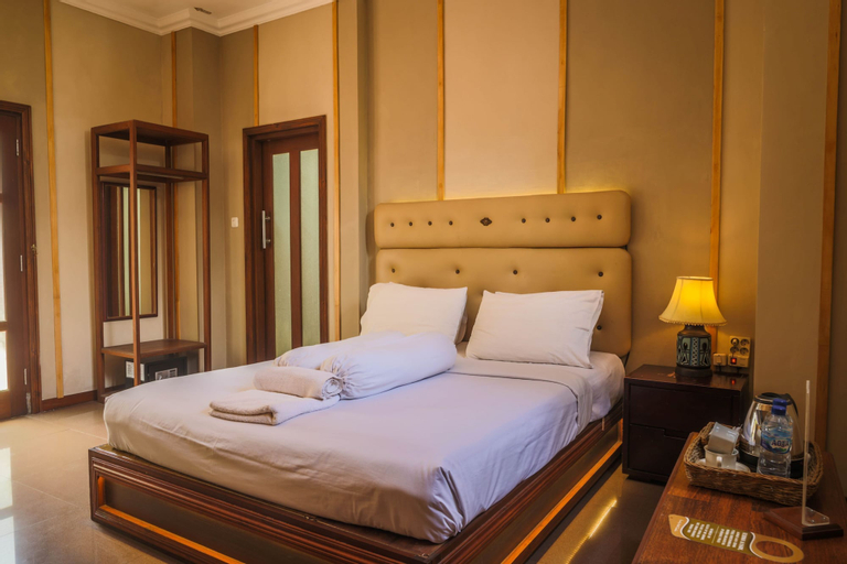 Bedroom 12