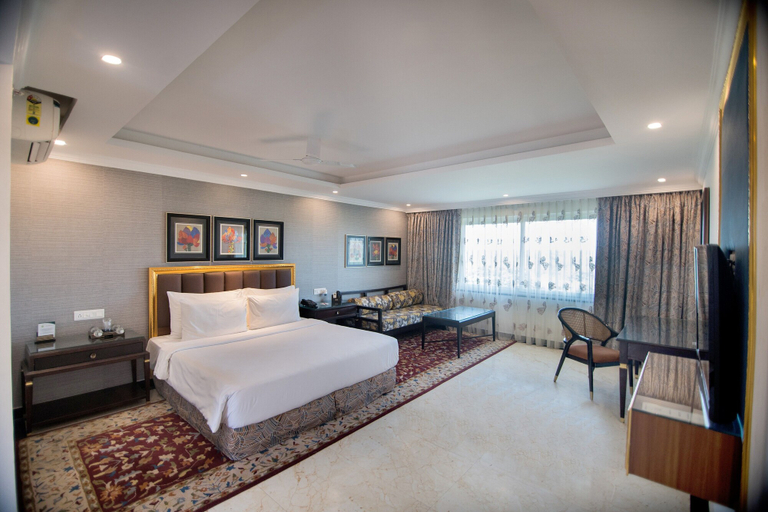 Bedroom 4, Mayfair Lake Resort, Raipur