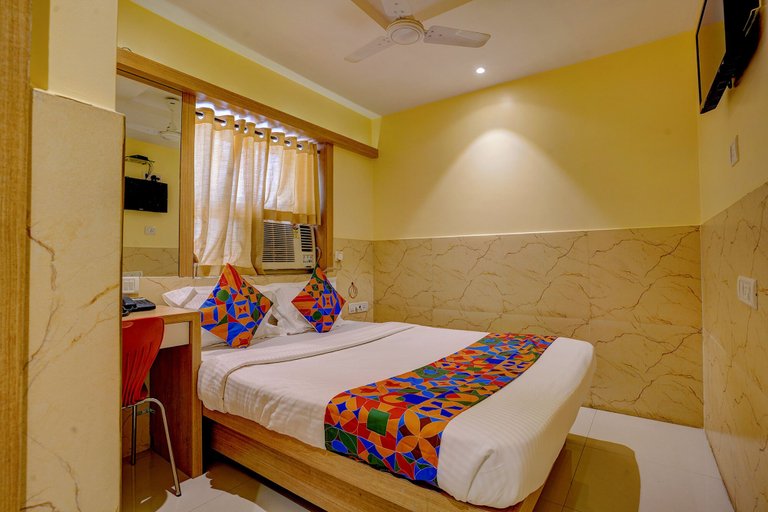 Bedroom 3, FabHotel Starwood Residency - 100m from Dr DY Patil Stadium, Thane