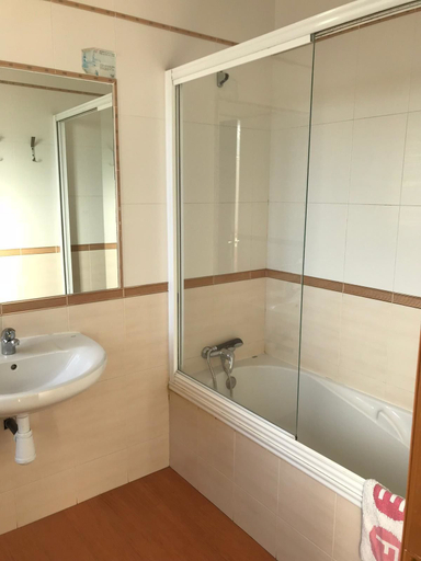 Bathroom 5, Hotel Mesón del Moro, Murcia