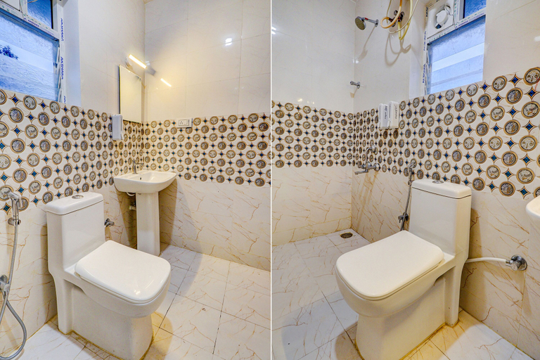 Bathroom, Fabhotel Kings Suites, Bangalore