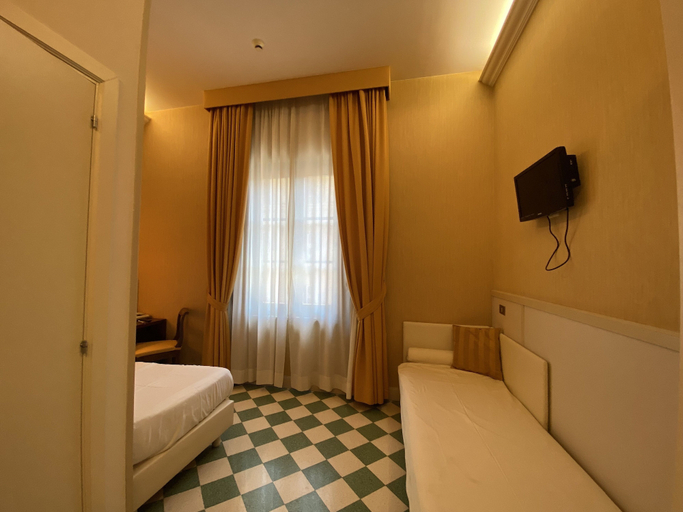 Bedroom 2, Basilica Hotel, Rome
