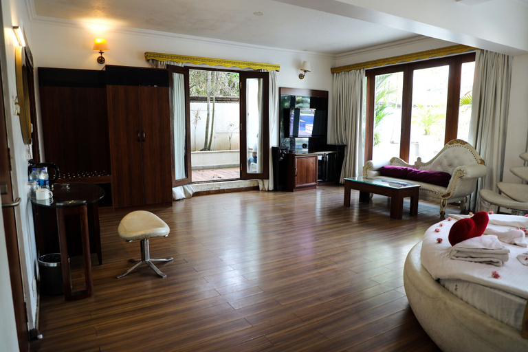 Bedroom 3, White Pearl Suites by Rosetum, North Goa