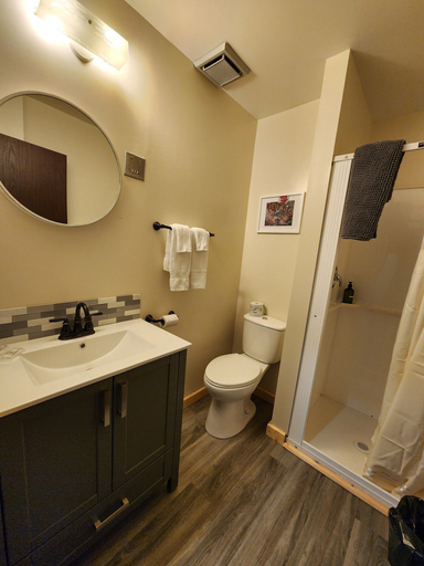 Bathroom 3, Salmo Hotel, Central Kootenay