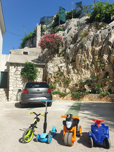 Parking, Haus Marina & Matko, Makarska