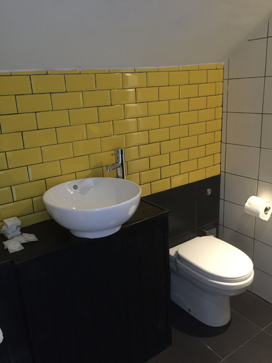 Bathroom 3, Greenbank Lodge Llangollen, Denbighshire